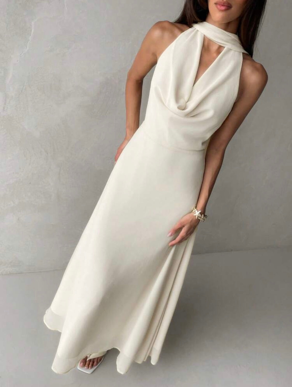 VESTIDO LARGO CORTE A