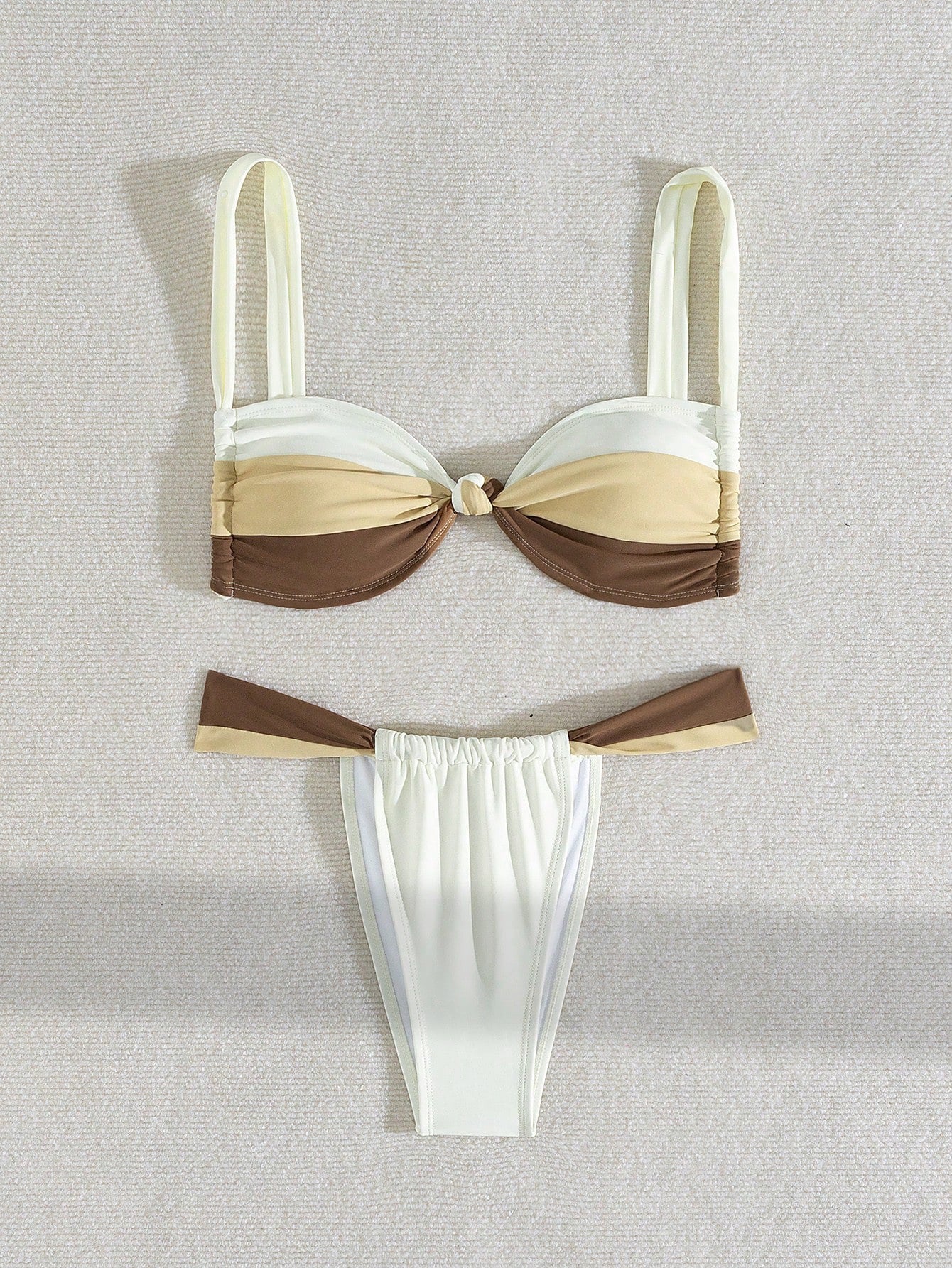 TRAJE DE BAÑO DOS PIEZAS