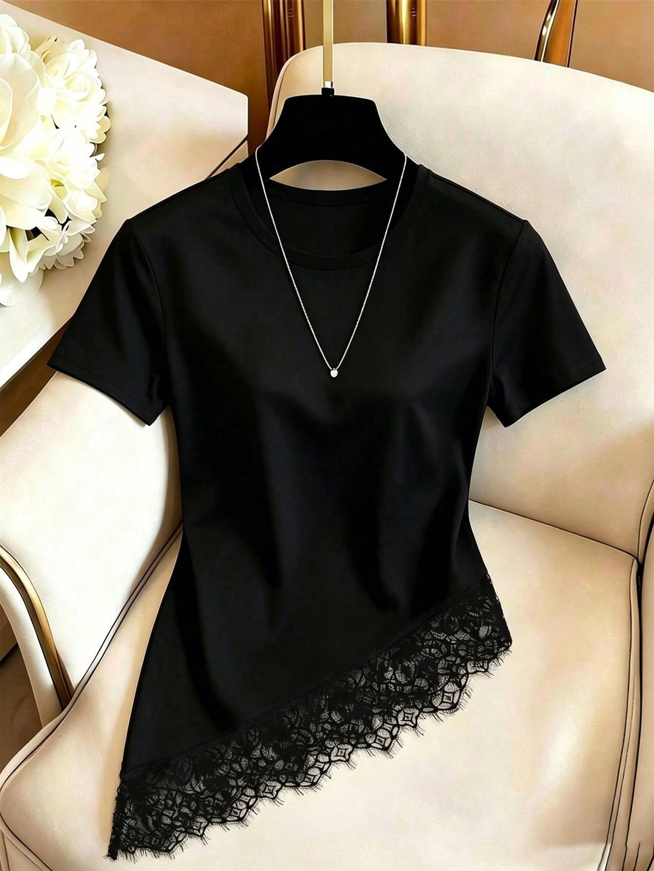CAMISA CON DETALLE DE ENCAJE