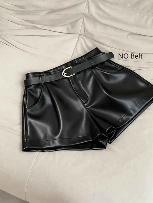 SHORT DE CUERINA NEGRO