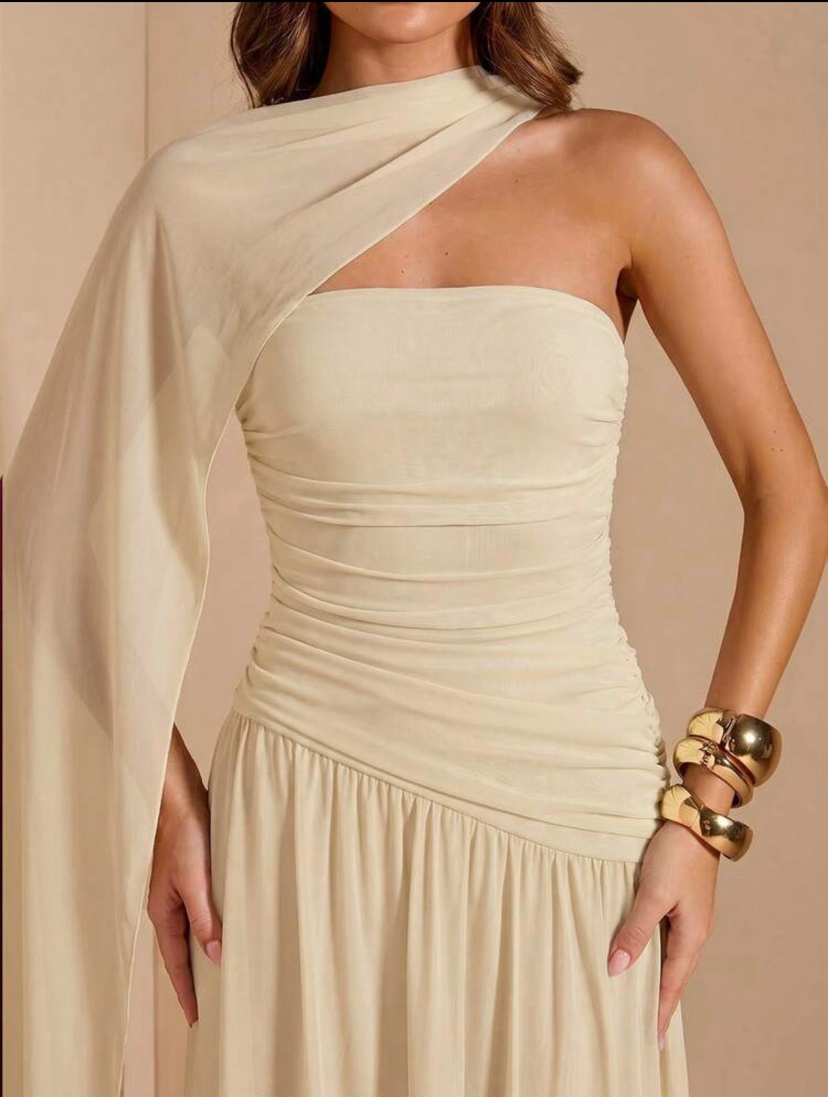 VESTIDO SIN MANGAS CON FRUNCIDO