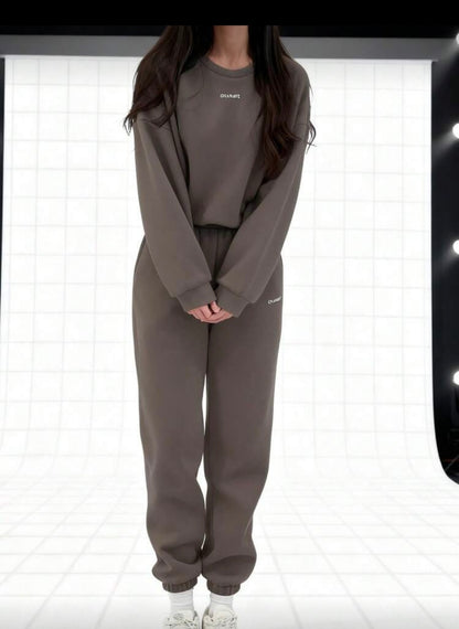 SET DEPORTIVO MARRÓN