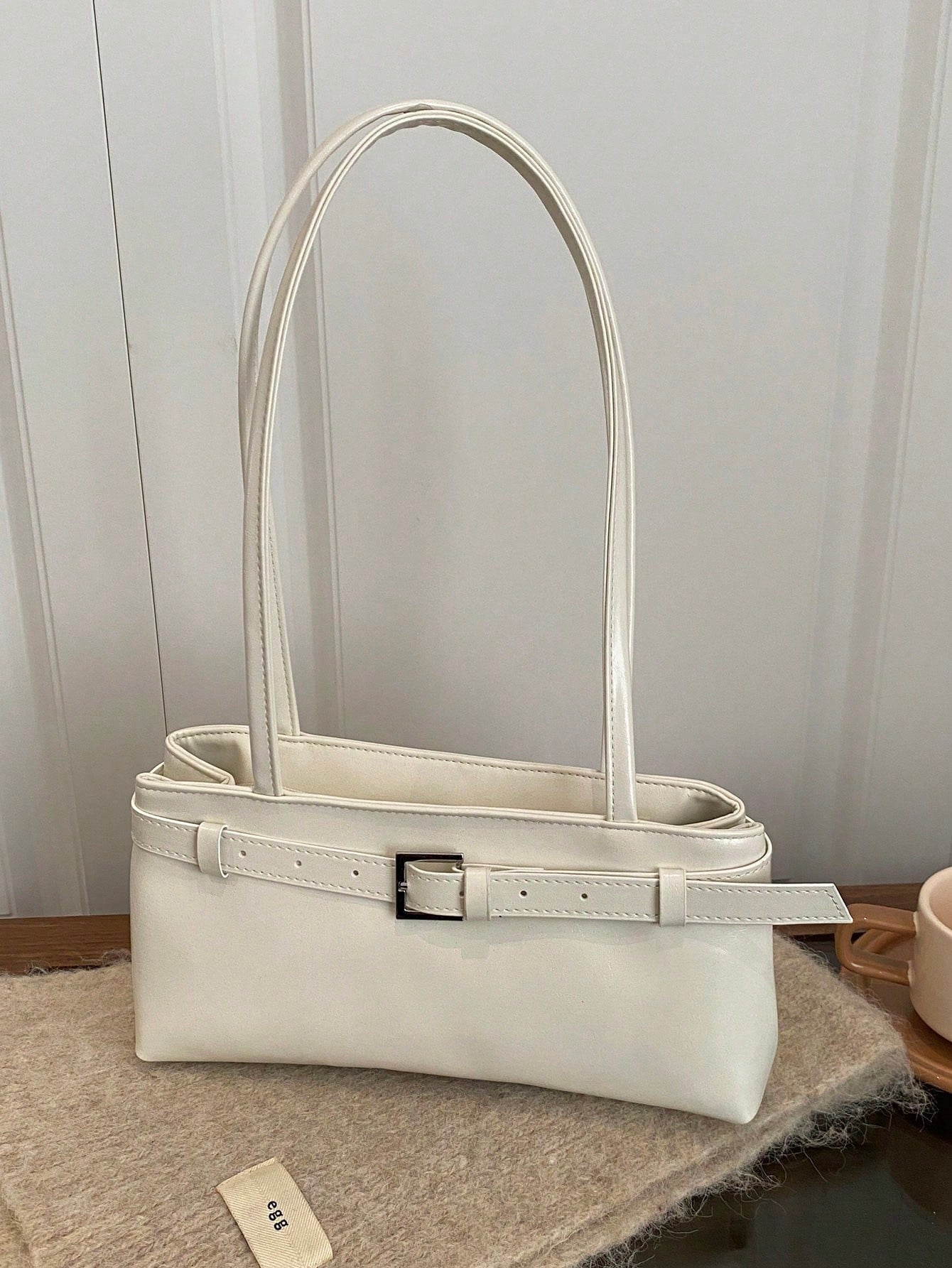 CARTERA DE HOMBRO BLANCA