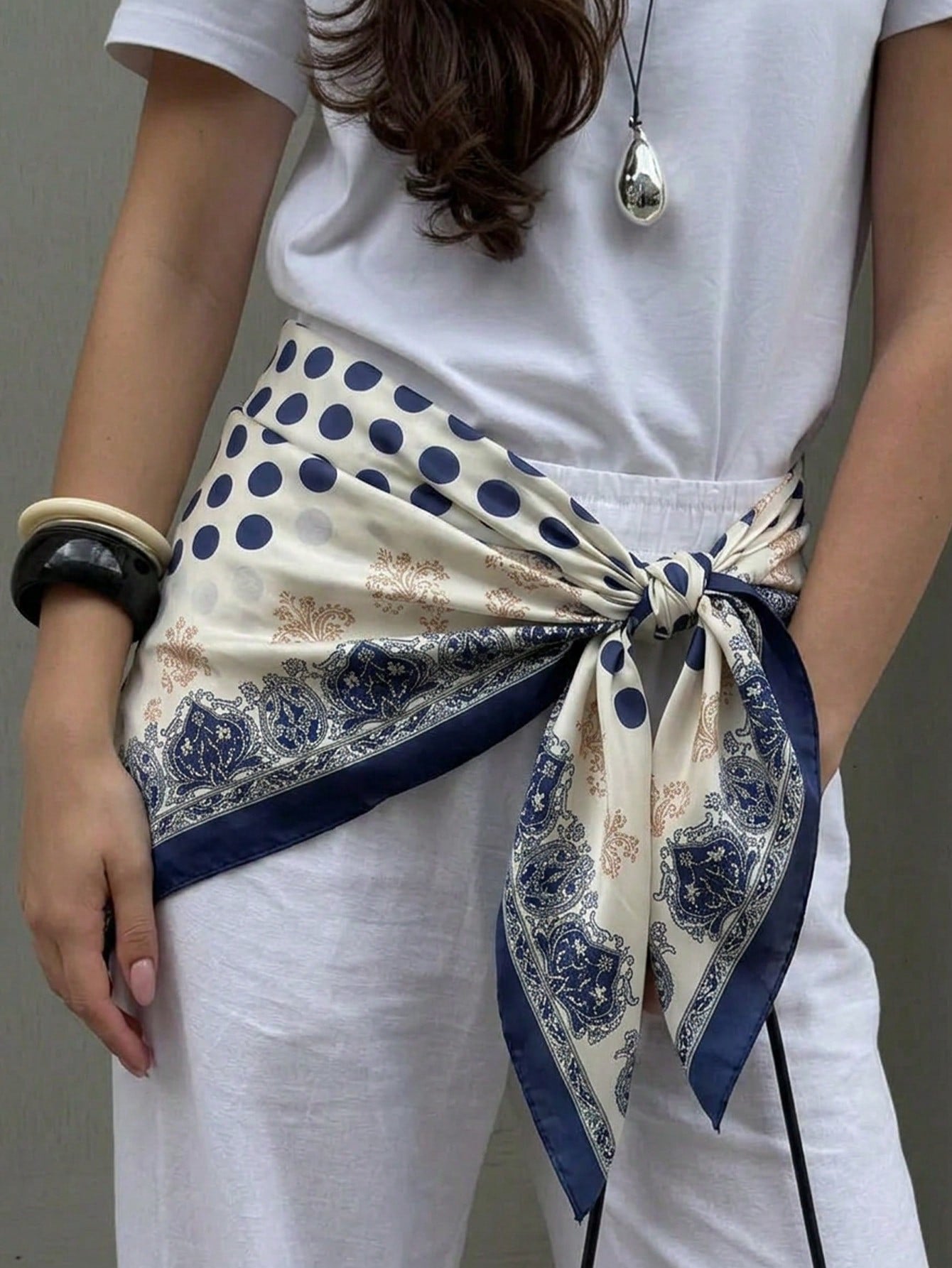 BANDANA ESTAMPADO RETRO