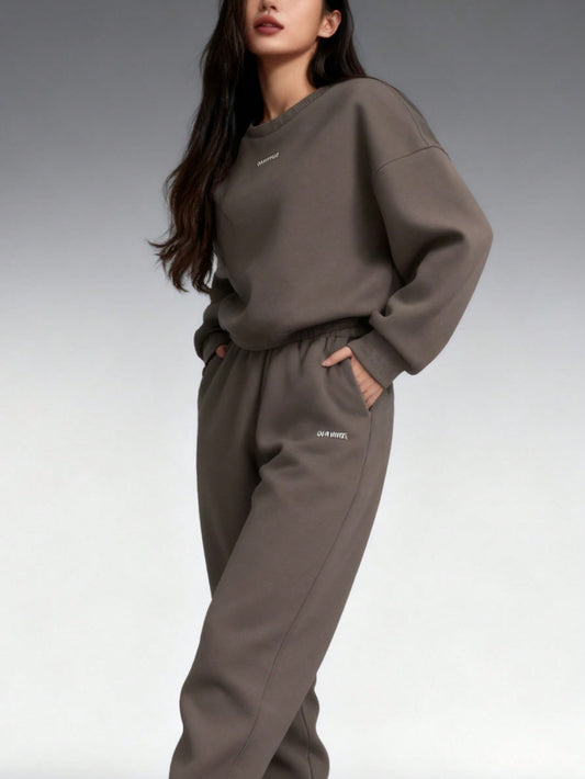 SET DEPORTIVO MARRÓN