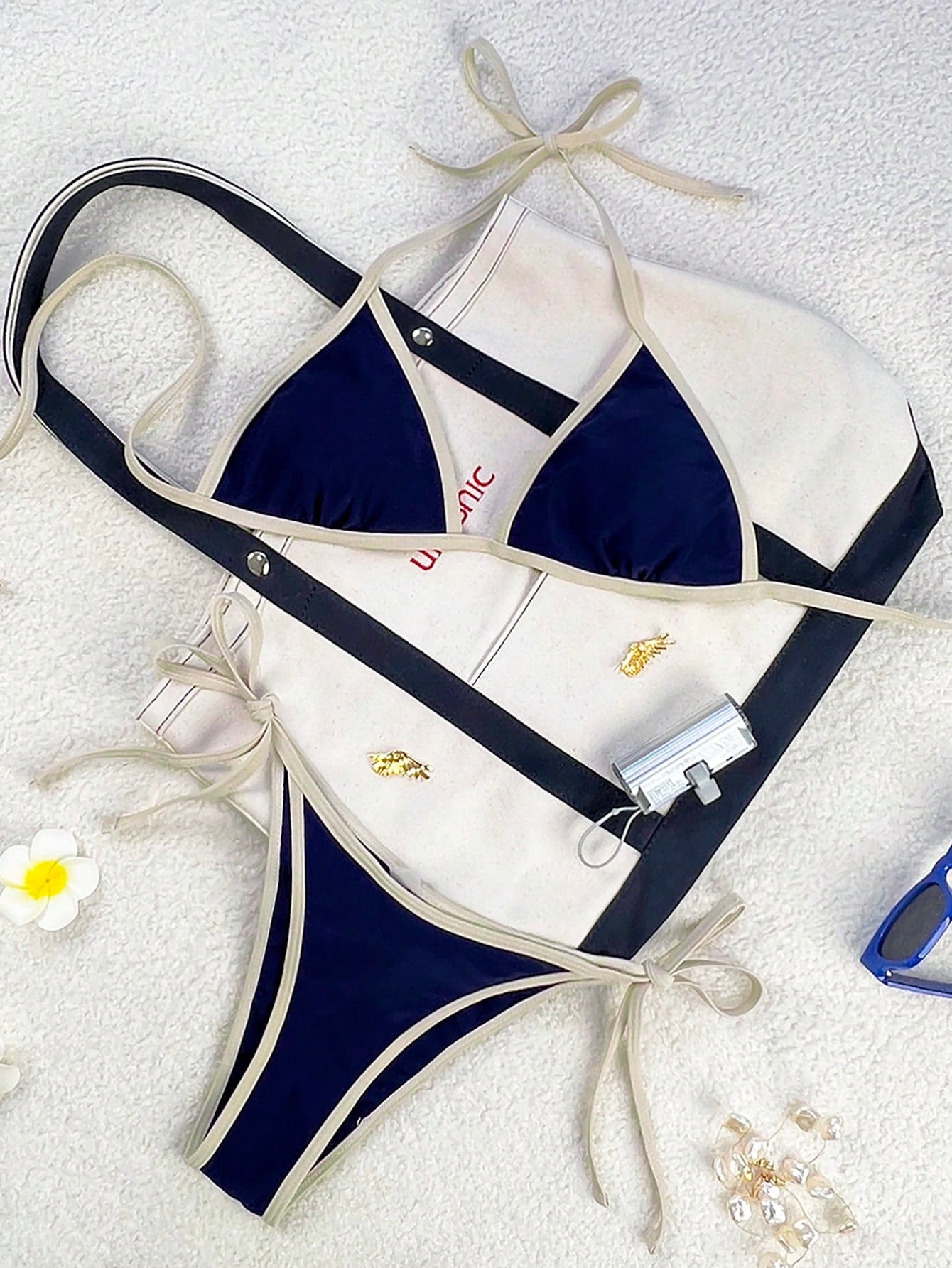 TRAJE DE BAÑO DOS PIEZAS AZUL